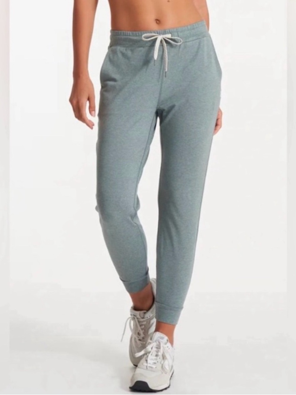 Vuori green joggers - Picture 2 of 5
